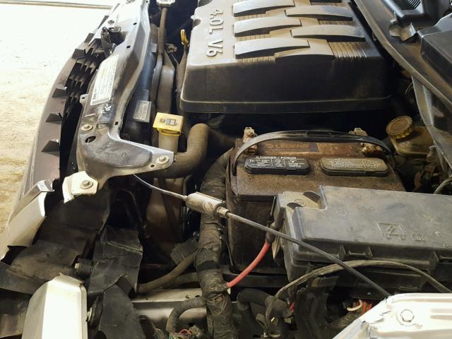 2A4RR5DX2AR254134 - 2010 CHRYSLER TOWN & COU SILVER photo 9