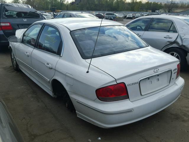 KMHWF35H73A840117 - 2003 HYUNDAI SONATA GLS WHITE photo 3