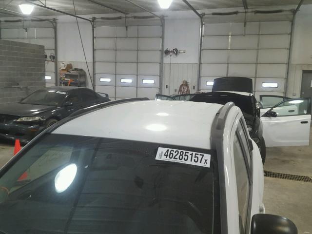 1J4NF1FBXBD163795 - 2011 JEEP COMPASS SP თეთრი ფოტო 9