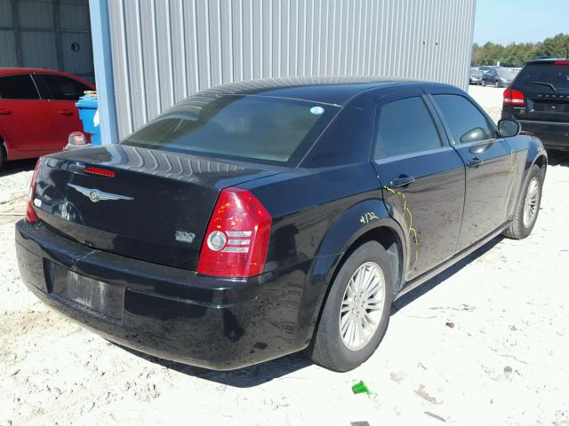 2C3LA43D69H611552 - 2009 CHRYSLER 300 LX BLACK photo 4