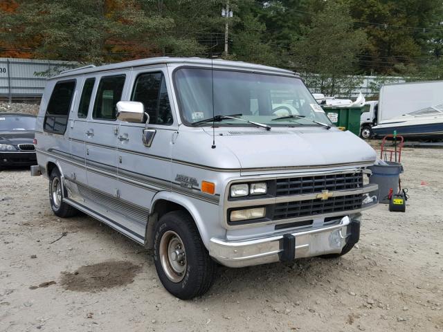 1GBEG25K6PF338456 - 1993 CHEVROLET G20 GRAY photo 1