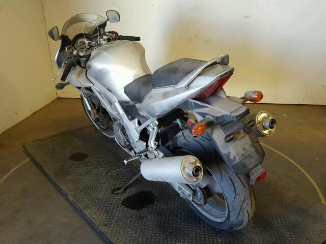 JS1VT54A832102839 - 2003 SUZUKI SV1000 SK3 SILVER photo 3