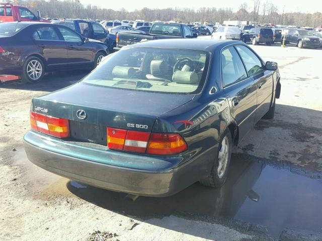 JT8BF28G2W0084480 - 1998 LEXUS ES 300 GREEN photo 4