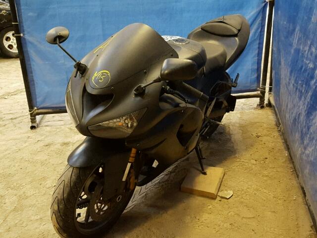 JKBZXJC115A015045 - 2005 KAWASAKI ZX636 C1 BLACK photo 2