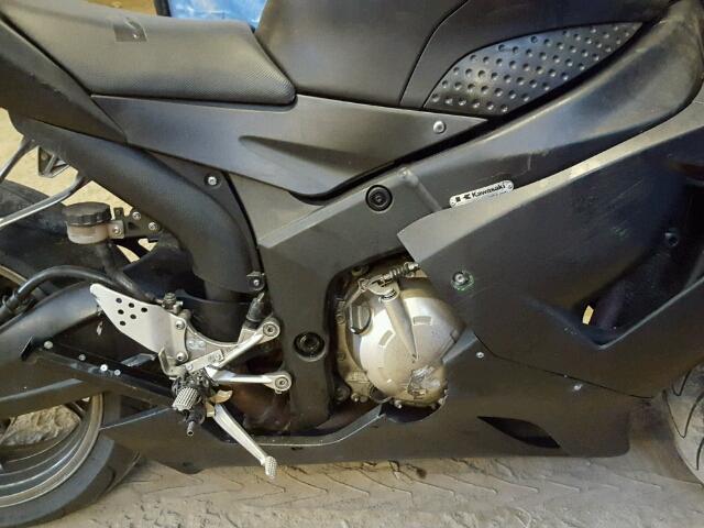 JKBZXJC115A015045 - 2005 KAWASAKI ZX636 C1 BLACK photo 7