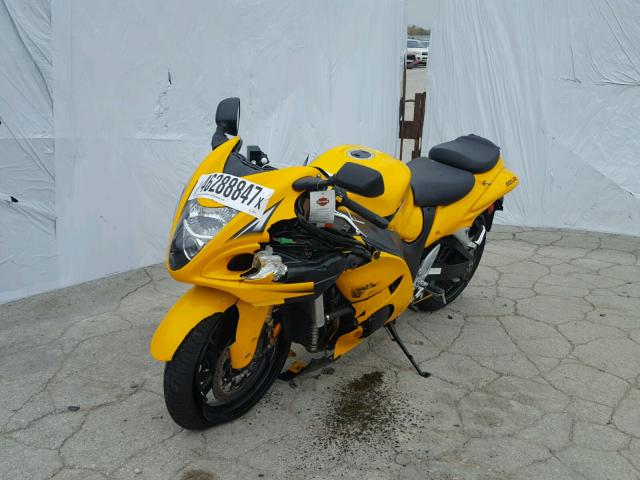 JS1GX72BXD2101844 - 2013 SUZUKI GSX1300 RA YELLOW photo 2