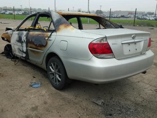 JTDBE32K763044143 - 2006 TOYOTA CAMRY LE 烧焦的 照片 3