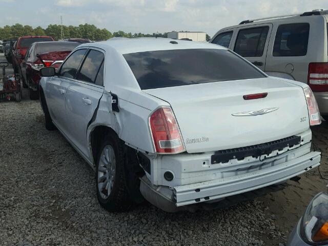 2C3CCAAG7DH745436 - 2013 CHRYSLER 300 WHITE photo 3