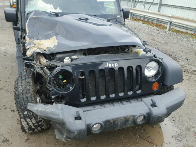 1J4BA3H17AL100370 - 2010 JEEP WRANGLER U BLACK photo 7