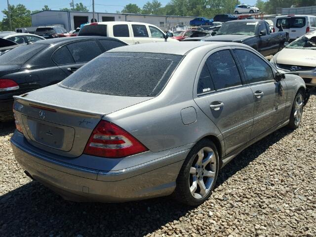 WDBRF52H67E027737 - 2007 MERCEDES-BENZ C 230 GRAY photo 4