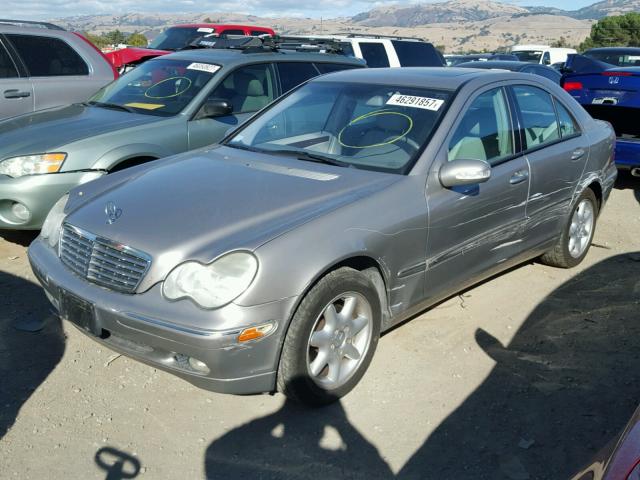 WDBRF61J23F350827 - 2003 MERCEDES-BENZ C 240 BEIGE photo 2