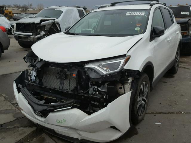 2T3BFREV4GW480209 - 2016 TOYOTA RAV4 LE WHITE photo 2