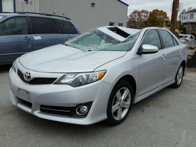 4T1BF1FK0CU125563 - 2012 TOYOTA CAMRY BASE SILVER photo 2