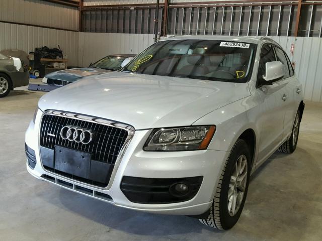 WA1CKAFP7AA052068 - 2010 AUDI Q5 PREMIUM SILVER photo 2