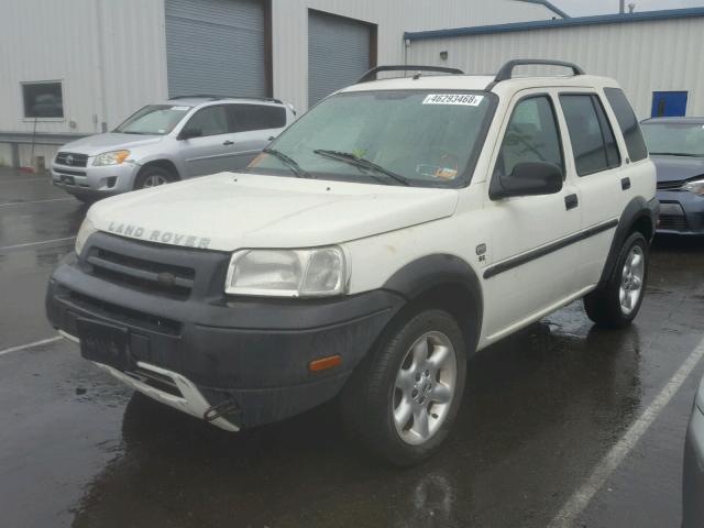 SALNY22242A387019 - 2002 LAND ROVER FREELANDER WHITE photo 2