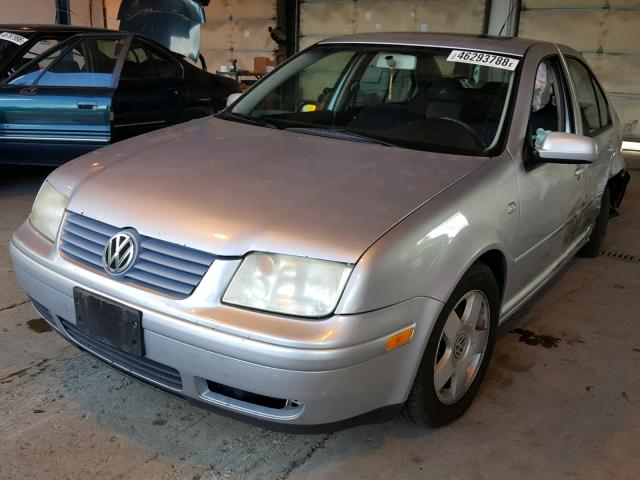 3VWSB69M82M160412 - 2002 VOLKSWAGEN JETTA GLS SILVER photo 2