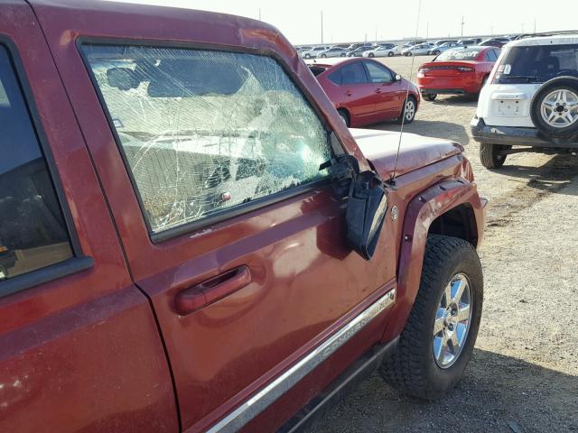 1J8HG58226C319224 - 2006 JEEP COMMANDER RED photo 9