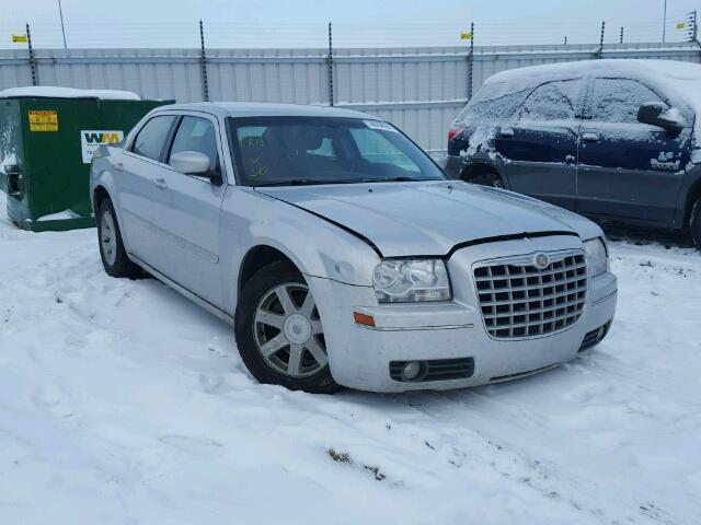 2C3JA53G65H143596 - 2005 CHRYSLER 300 TOURIN SILVER photo 1