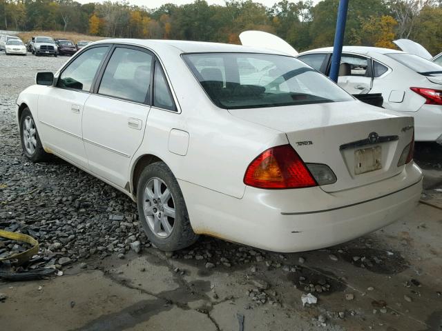 4T1BF28B52U232576 - 2002 TOYOTA AVALON XL WHITE photo 3