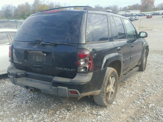 1GNDT13S642282173 - 2004 CHEVROLET TRAILBLAZE BLACK photo 4