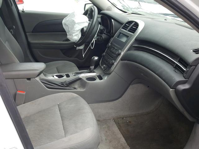 1G11B5SA5GF168976 - 2016 CHEVROLET MALIBU LIM 白色 照片 5