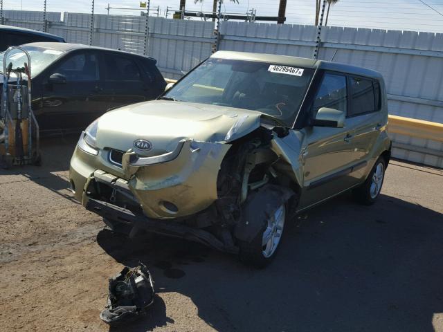 KNDJT2A21B7309204 - 2011 KIA SOUL + GREEN photo 2