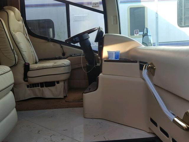 1RF18561151033870 - 2005 ROADMASTER RAIL MONOCOQUE BROWN photo 5