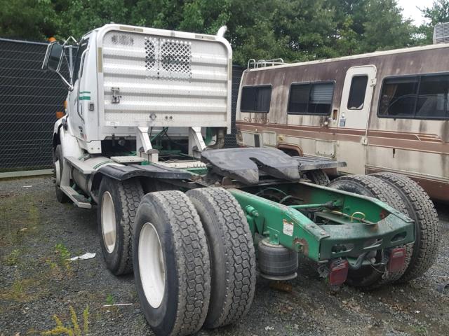 2FWJA3CV96AV54418 - 2006 STERLING TRUCK AT 9500 WHITE photo 3