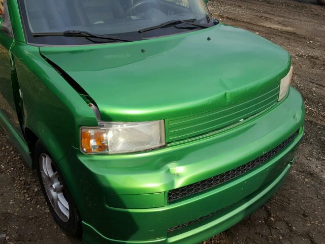 JTLKT324264068016 - 2006 TOYOTA SCION XB GREEN photo 9