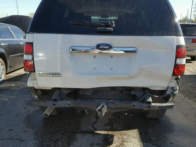 1FMEU64EX8UB18351 - 2008 FORD EXPLORER WHITE photo 9