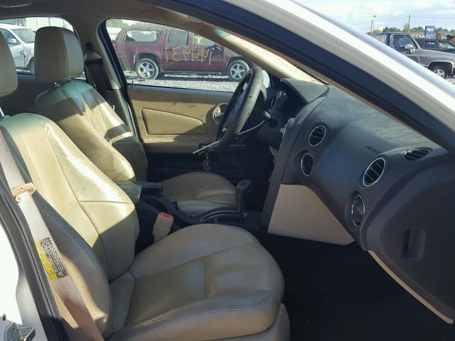 2G2WP552861124077 - 2006 PONTIAC GRAND PRIX თეთრი ფოტო 5