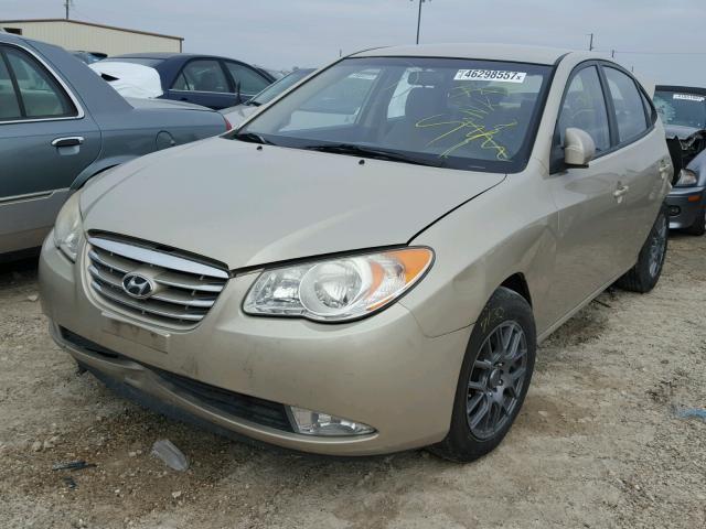 KMHDU4AD7AU907087 - 2010 HYUNDAI ELANTRA BL GOLD photo 2