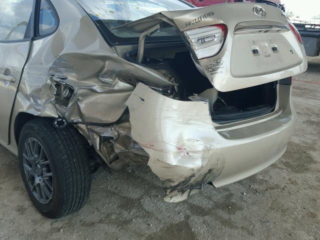 KMHDU4AD7AU907087 - 2010 HYUNDAI ELANTRA BL GOLD photo 9