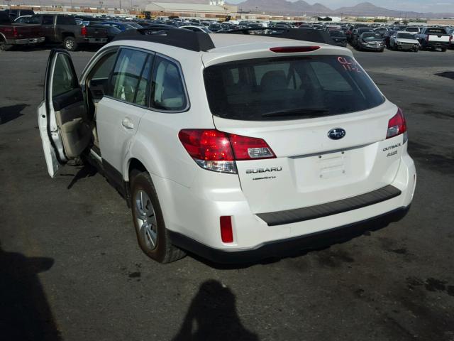 4S4BRBAC1D3221318 - 2013 SUBARU OUTBACK 2. WHITE photo 3