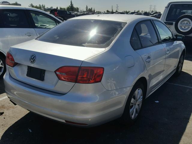 3VW2K7AJ9BM019677 - 2011 VOLKSWAGEN JETTA BASE 银色 照片 4