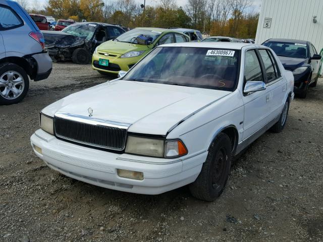 1C3AA3638RF151915 - 1994 CHRYSLER LEBARON LE WHITE photo 2