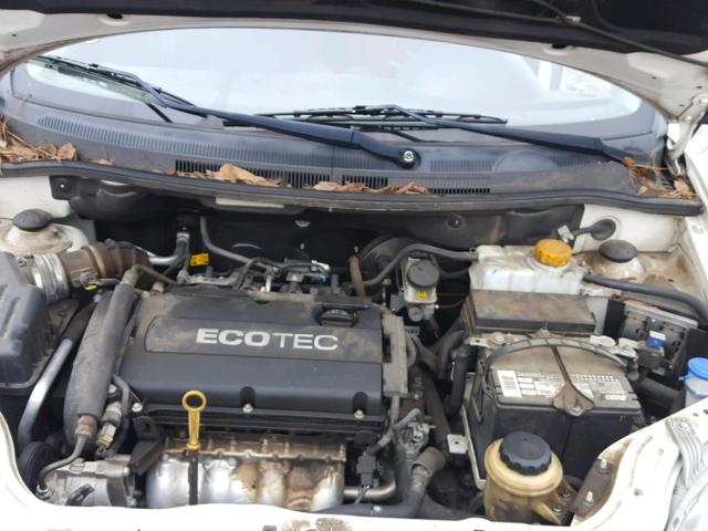 KL1TD5DE9BB214746 - 2011 CHEVROLET AVEO LS WHITE photo 7