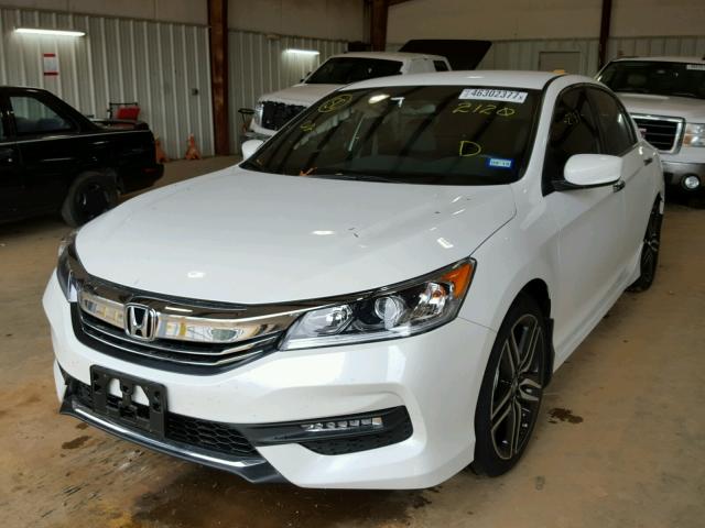 1HGCR2F57HA272120 - 2017 HONDA ACCORD SPO WHITE photo 2