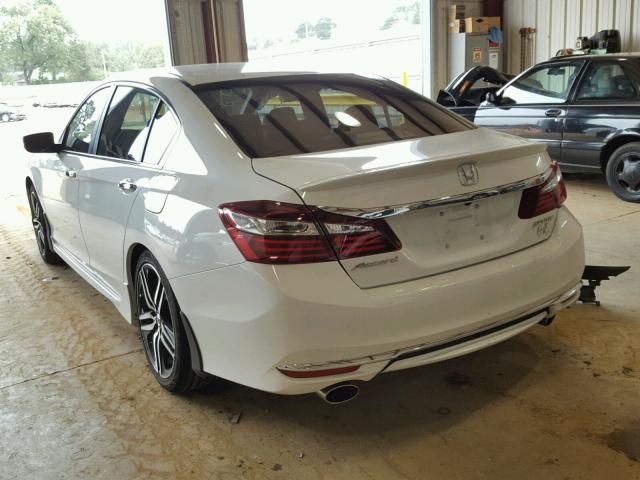 1HGCR2F57HA272120 - 2017 HONDA ACCORD SPO WHITE photo 3