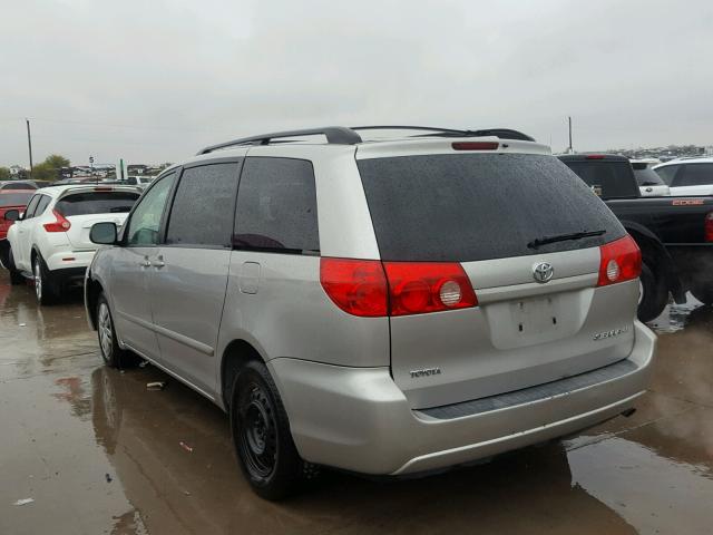 5TDZK23C27S027372 - 2007 TOYOTA SIENNA CE SILVER photo 3