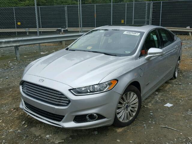 3FA6P0SU5DR319492 - 2013 FORD FUSION TIT SILVER photo 2