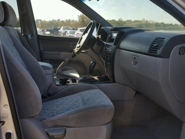 KNDJD733165550097 - 2006 KIA SORENTO SILVER photo 5