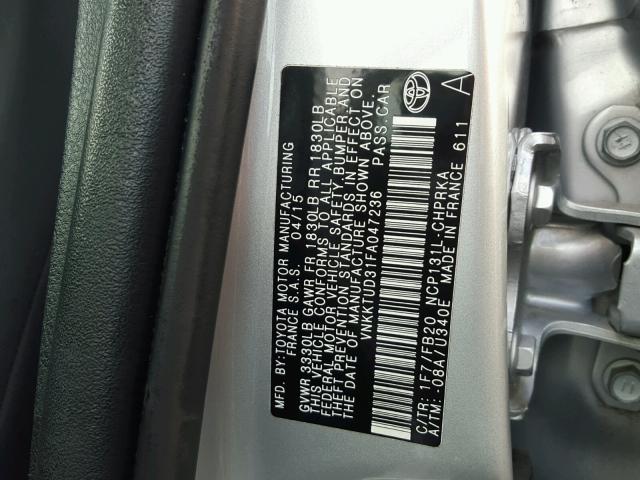 VNKKTUD31FA047236 - 2015 TOYOTA YARIS SILVER photo 10