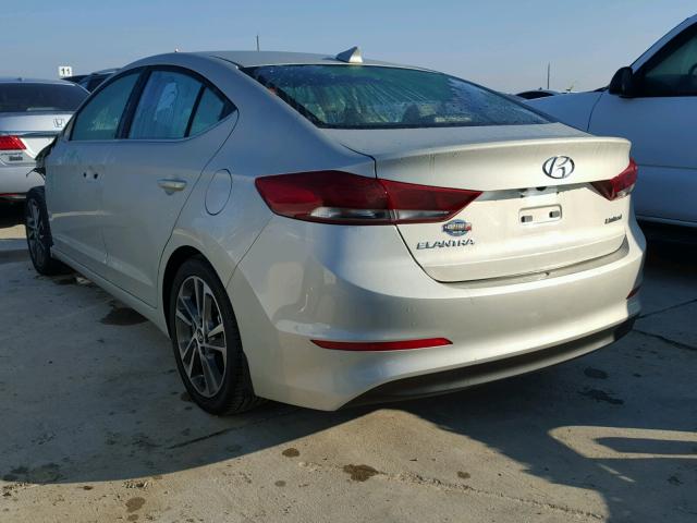 5NPD84LF2JH221816 - 2018 HYUNDAI ELANTRA SE SILVER photo 3