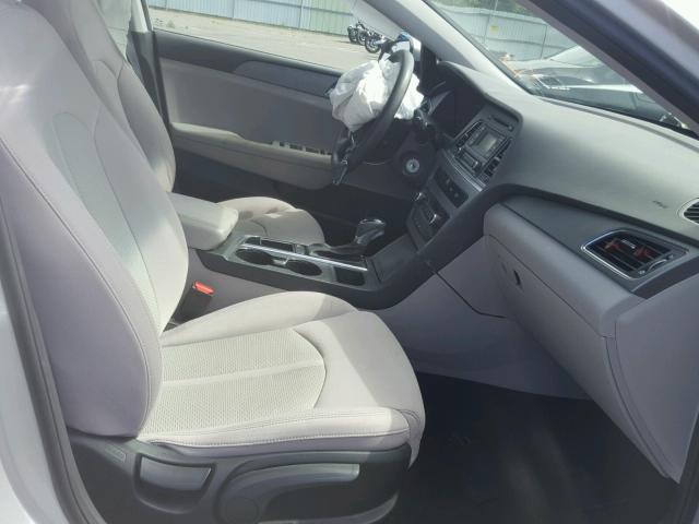 5NPE24AF1GH411723 - 2016 HYUNDAI SONATA SE SILVER photo 5