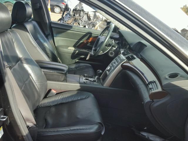 JH4KB16525C017088 - 2005 ACURA RL BLACK photo 5