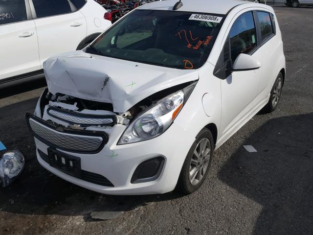 KL8CL6S06FC736882 - 2015 CHEVROLET SPARK EV 2 WHITE photo 2