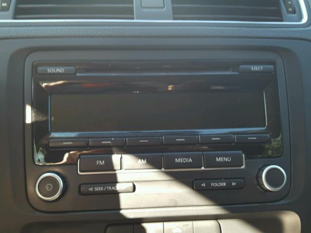 3VW2K7AJ5DM383226 - 2013 VOLKSWAGEN JETTA BASE 白色 照片 9