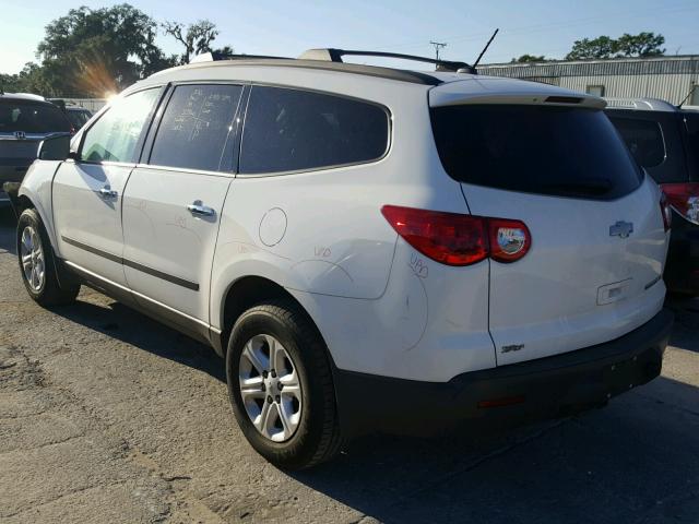 1GNKRFEDXBJ395600 - 2011 CHEVROLET TRAVERSE L WHITE photo 3