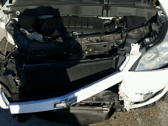 1GNKRFEDXBJ395600 - 2011 CHEVROLET TRAVERSE L WHITE photo 7